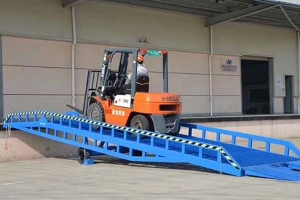 移動(dòng)式登車橋使用過程中遇到故障，如何解決？