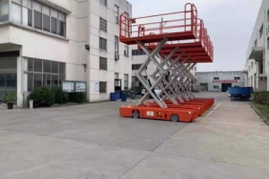 全自行式升降機(jī)