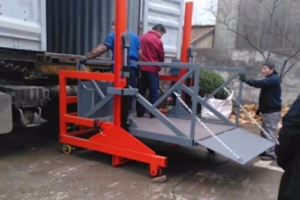 集裝箱卸貨平臺(tái)